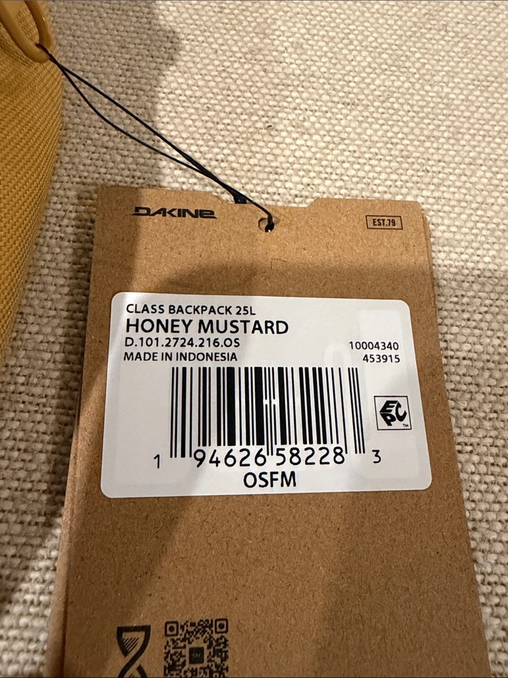 Dakine Honey Mustard  25 L Backpack/NWT